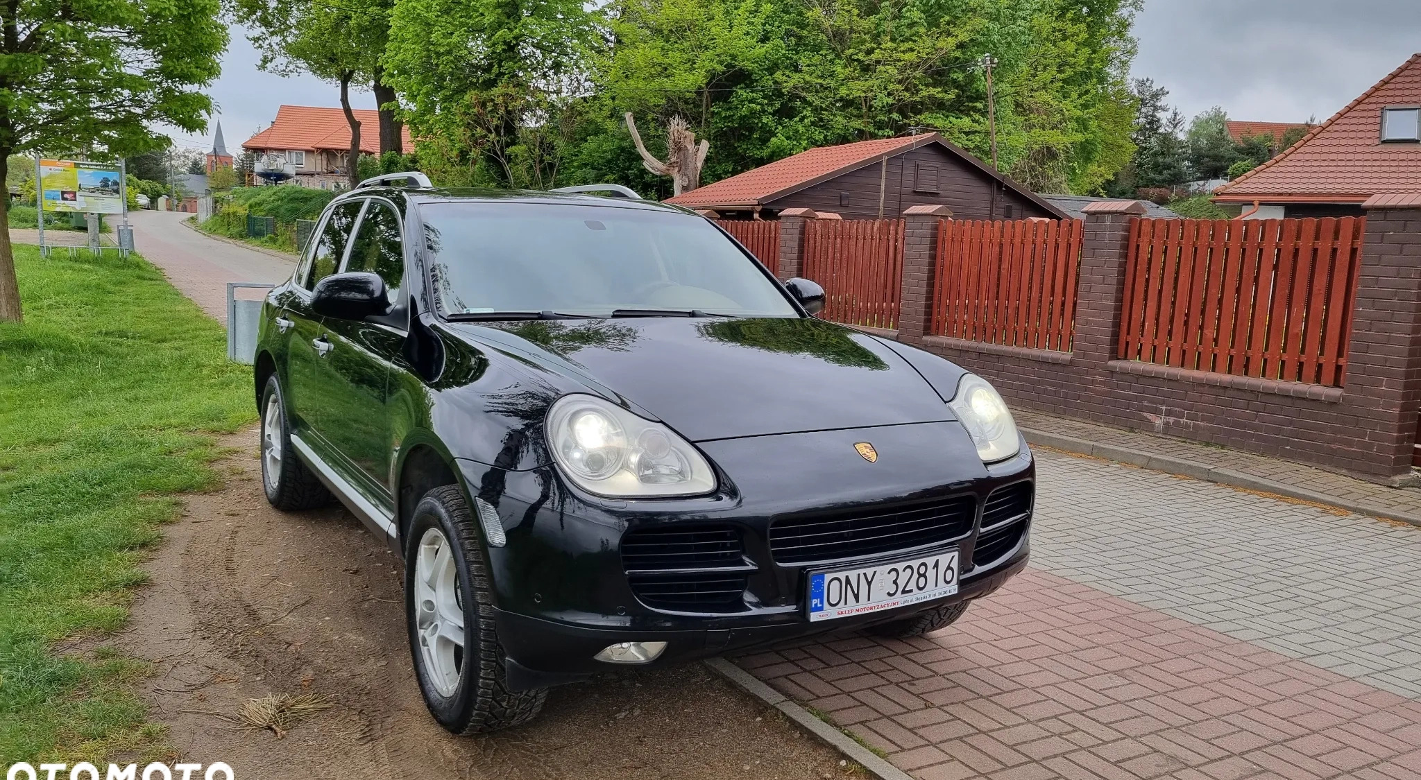 Porsche Cayenne cena 46700 przebieg: 146000, rok produkcji 2004 z Nysa małe 277
